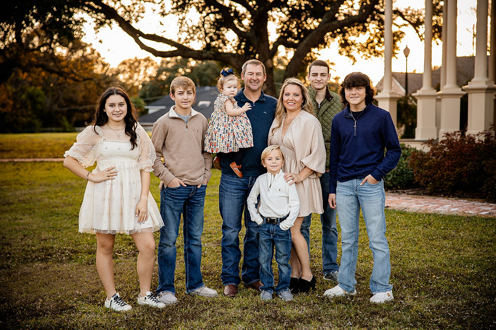Family 2024-3.jpg