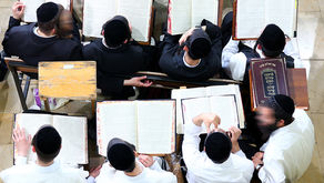 Pele Yoetz Yeshivah Placement Department in Action