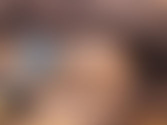 בחוץ הוא כל כך נחמד, ובבית ממש רחוק מזה