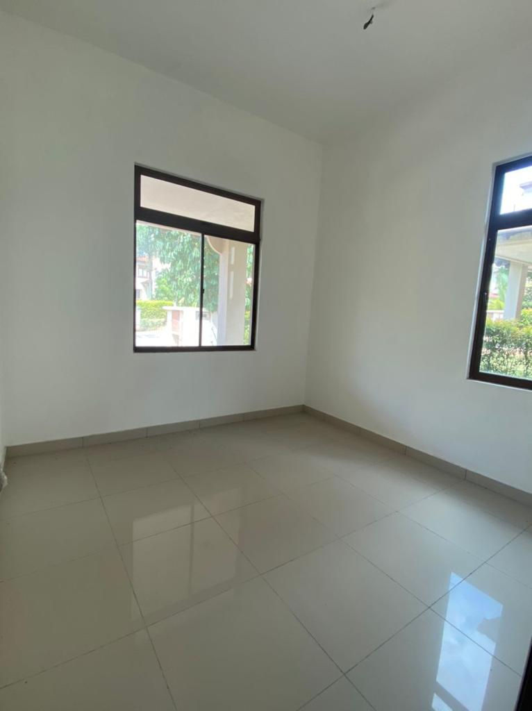Thumbnail: Diamond City Residence 3 Storey Bungalow House, Semenyih, Selangor