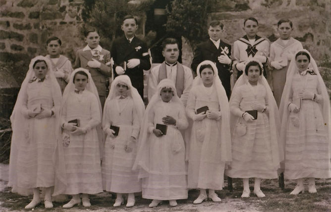 Com-1938.JPG
