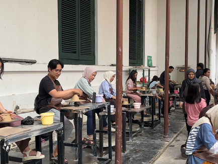 Serunya Mengasah Kreativitas di Pottery Class Museum Seni Rupa dan Keramik Jakarta