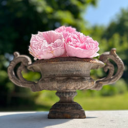 Cast iron urn