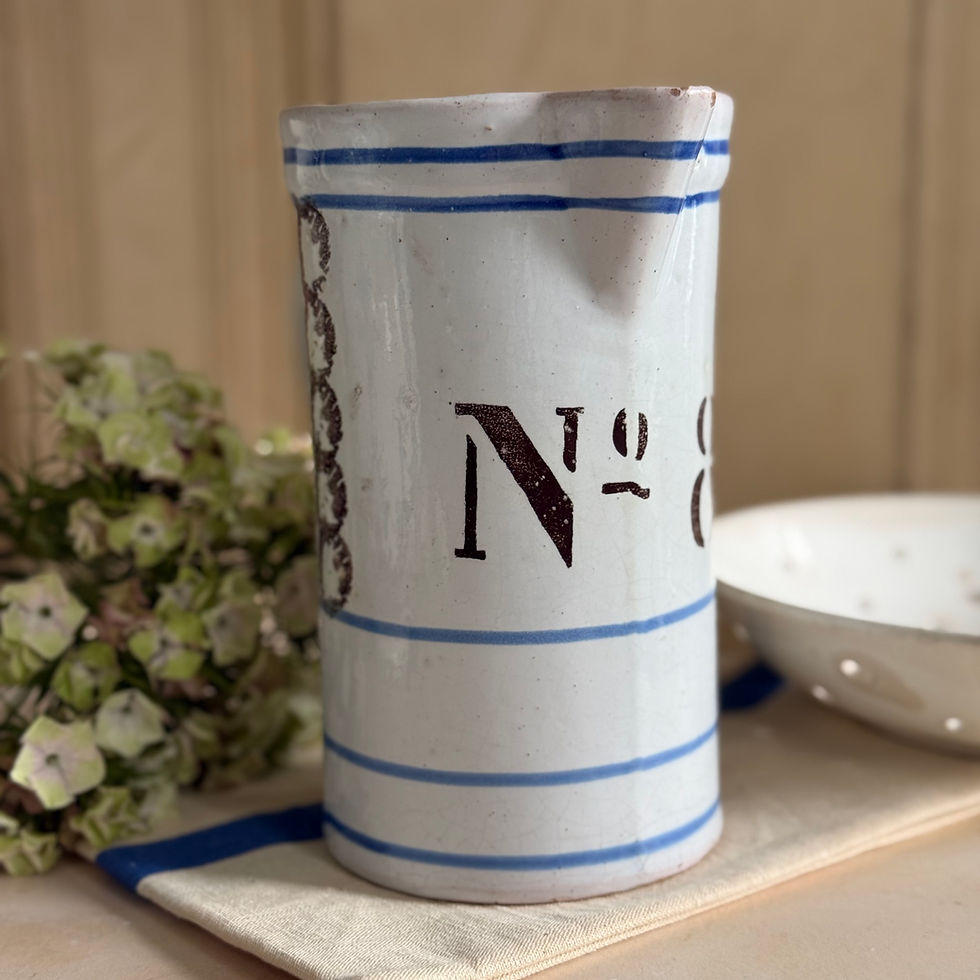 Miniature : Antique spongeware large Archer jug