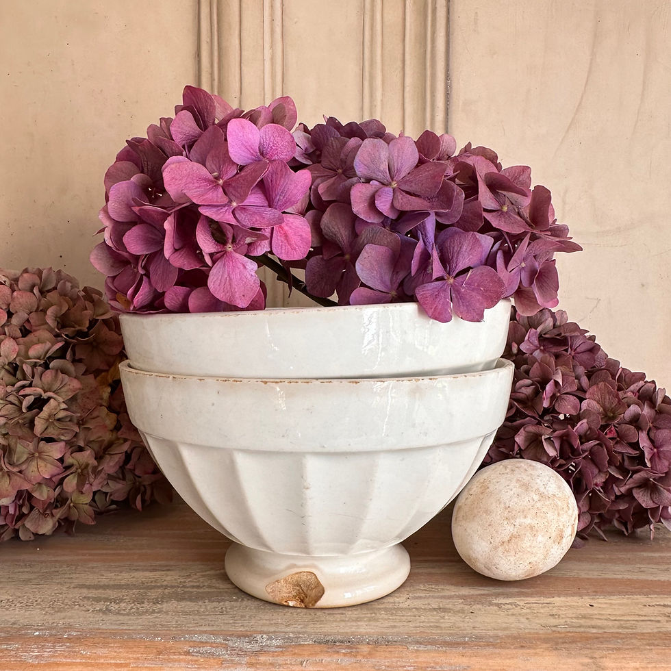 Miniature : Pair of white cafe au lait bowls gorgeously timeworn