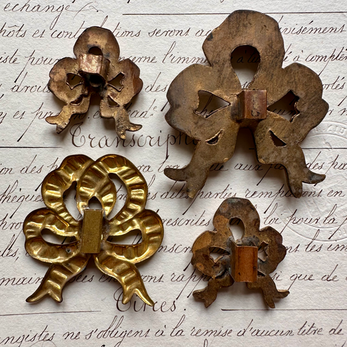 Clous Décoratifs En Fleur De Lys - Lee Valley Tools