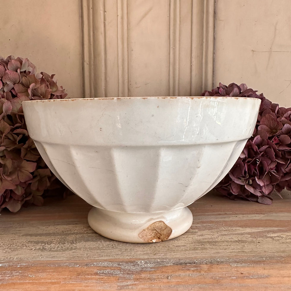 Miniature : Pair of white cafe au lait bowls gorgeously timeworn
