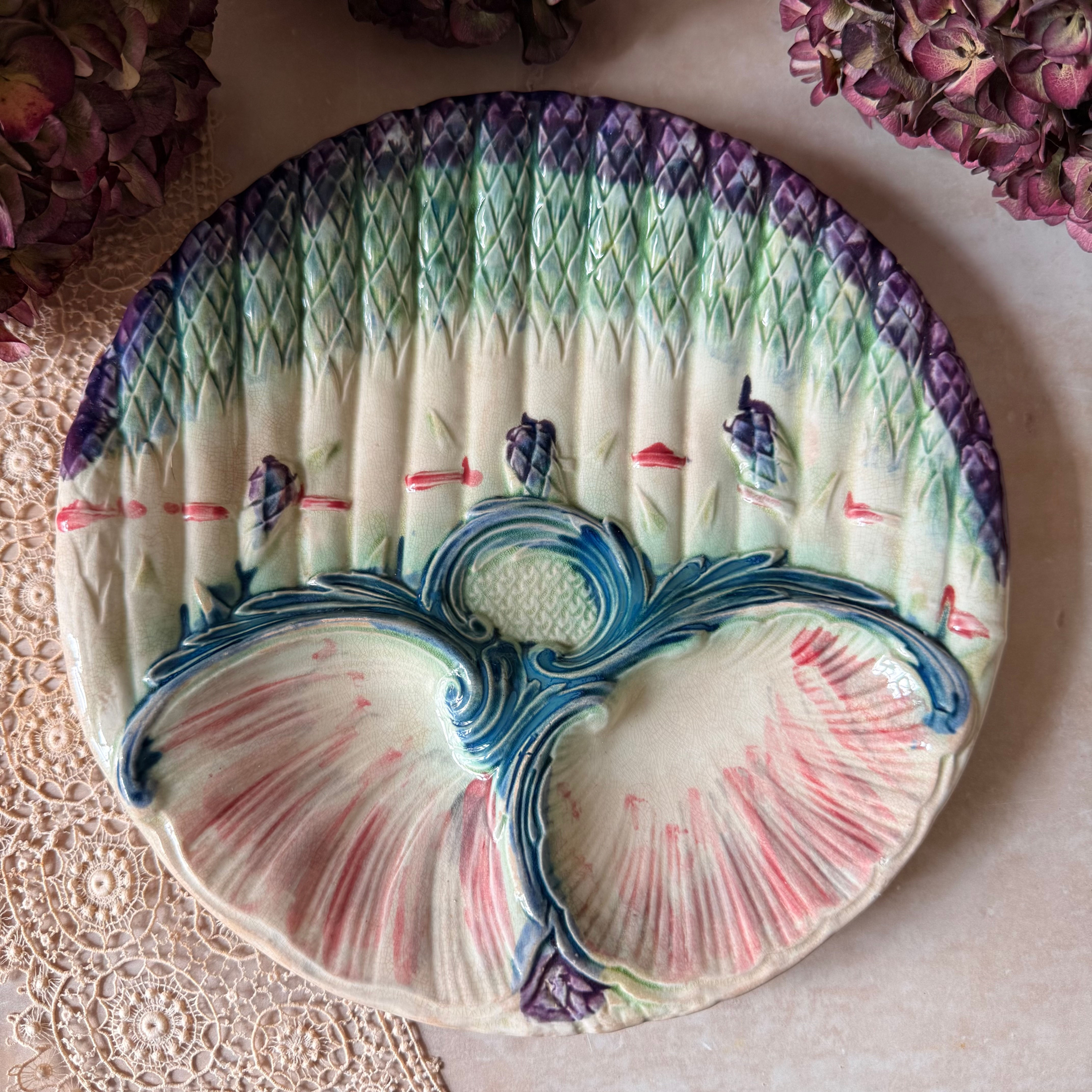 Gorgeous Art Nouveau asparagus plate