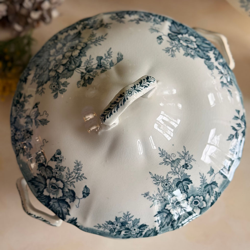 Miniature : Marie Louise ironstone tureen