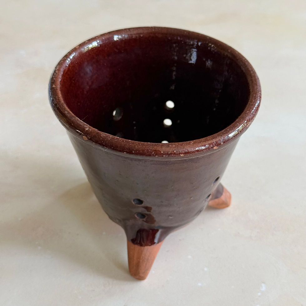 Thumbnail: Glazed terracotta faisselle cheese strainer