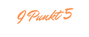 Logo-Schriftzug „9 Punkt 5“ in orangefarbener, geschwungener Schrift auf transparentem Hintergrund – moderner, handschriftlic