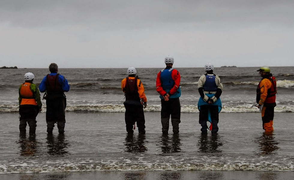 Drysuit vs. Wetsuit for Cold Water Kayaking