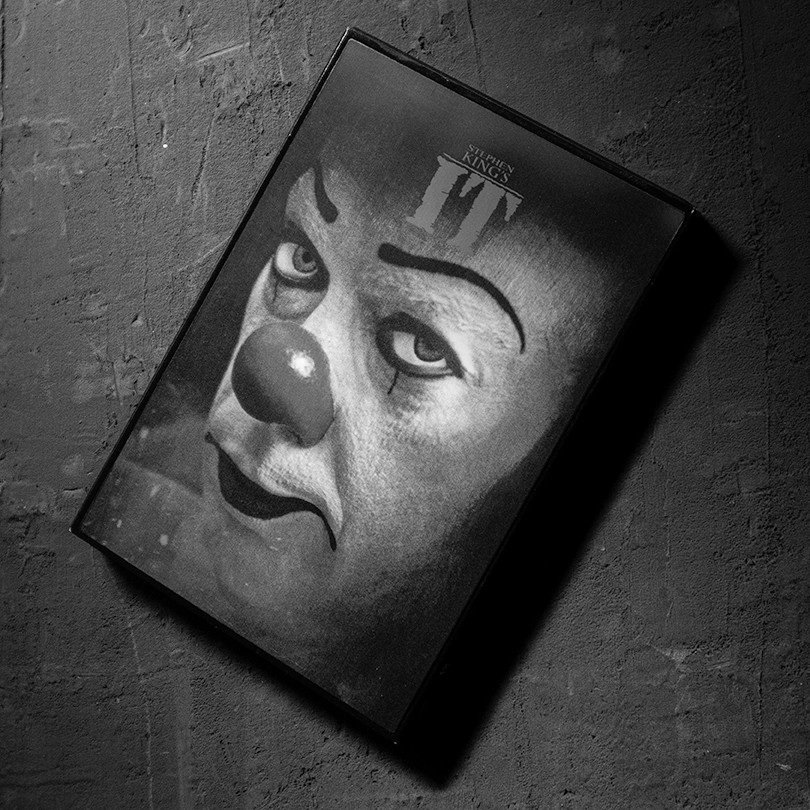 IT DVD Cover with Tim Curry as Pennywise