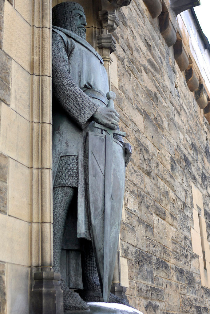 edinburgh-scotland_54352786239_l