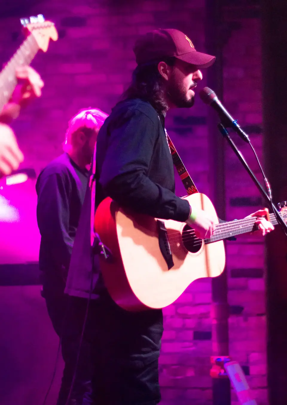 Live Concert Photography with Blake Ferguson captures Eric Punzo performing live at Rum Runners, London Music Hall. (9)