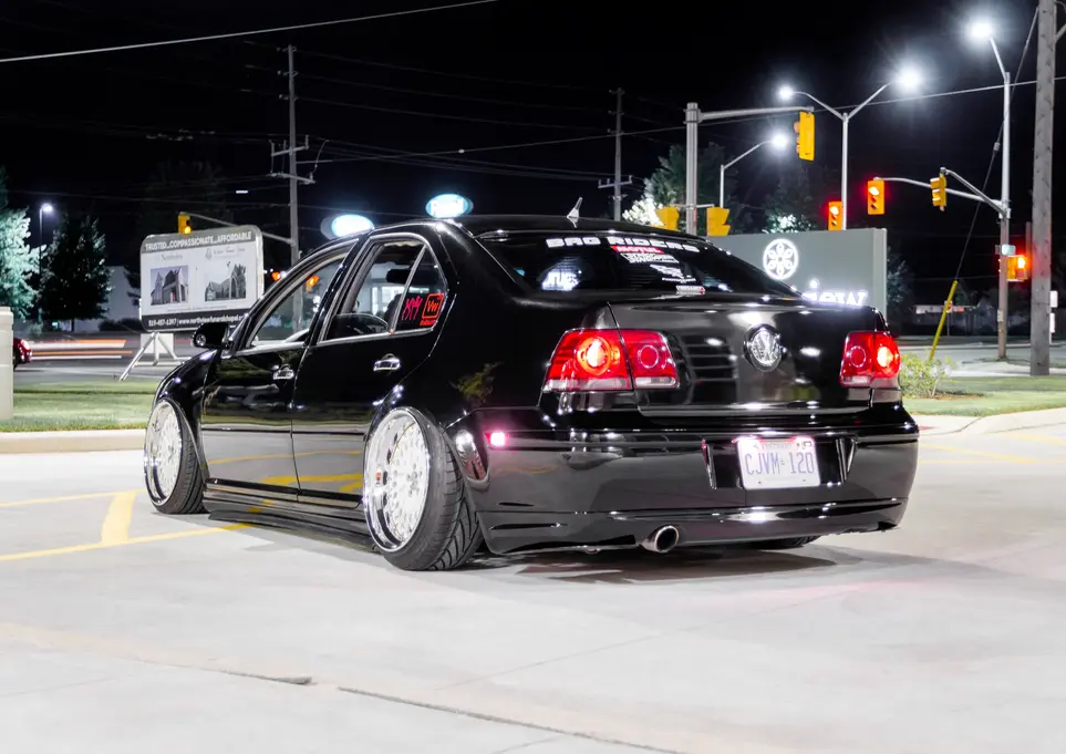 Automotive Photography by Blake Ferguson depicts Behn Ferguson’s modified 2000 Volkswagen Jetta MK4 VR6 in the Night parked at Stoney Creek Baptist Church, London, Ontario. (2) 