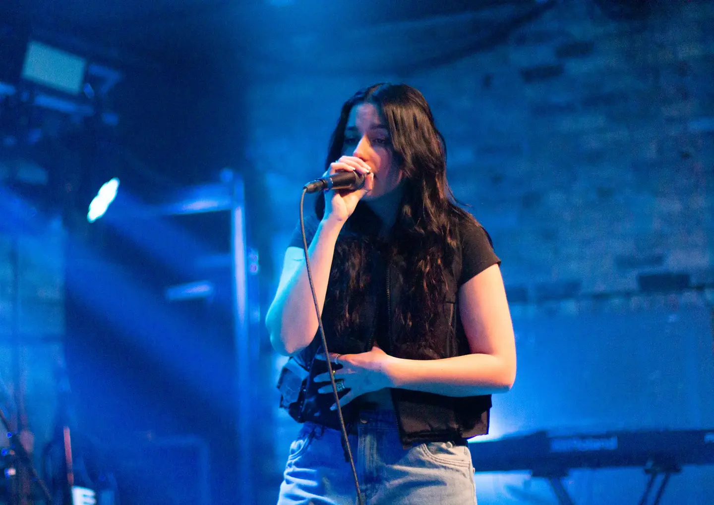 Live Concert Photography with Blake Ferguson captures Sofia Camara performing Live at Rum Runners, London Music Hall, Ontario, Canada. (16)