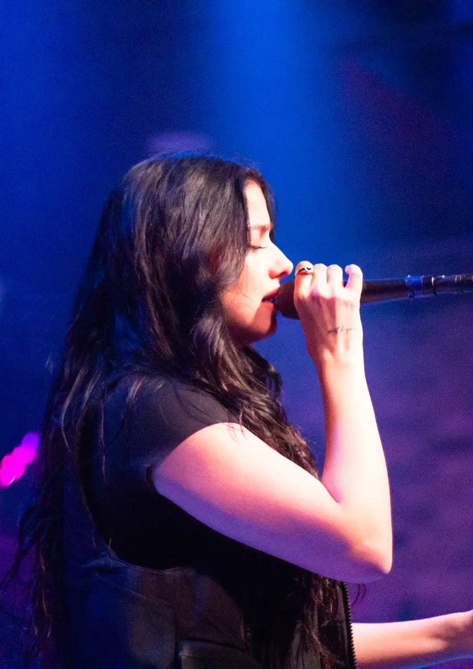 Live Concert Photography with Blake Ferguson captures Sofia Camara performing Live at Rum Runners, London Music Hall, Ontario, Canada. (17)