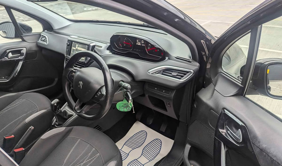 Thumbnail: Peugeot 208 1.0 Petrol Manual 