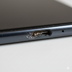 Reparación conector de carga