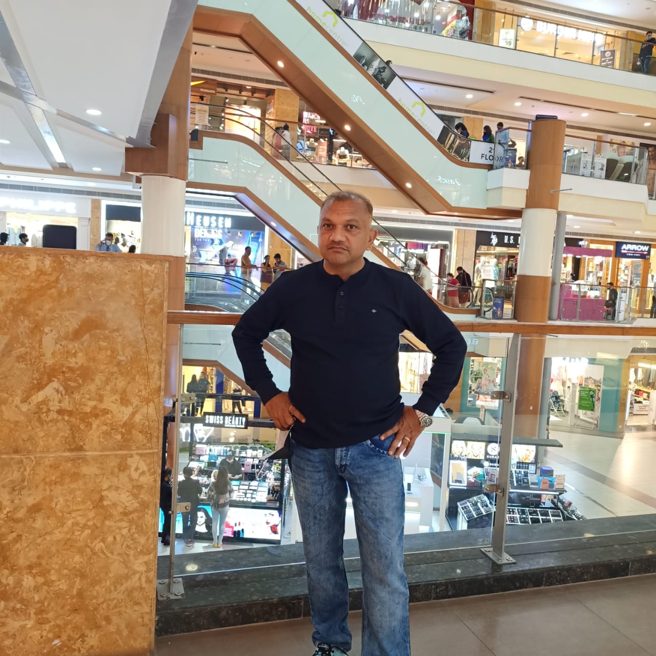 Writer: Rakesh Kumar