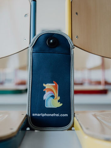Handytasche Schule smartphonefreie Schule