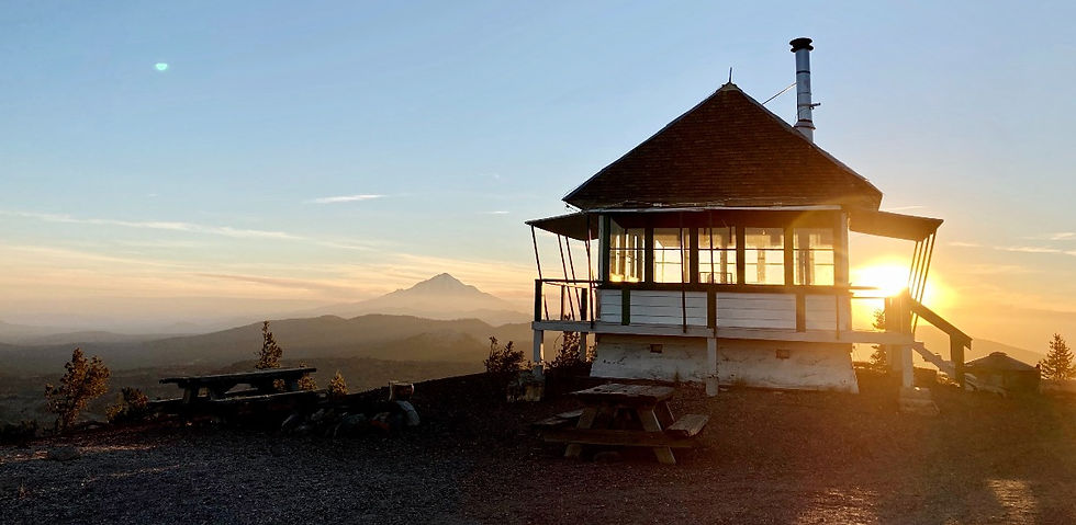 A fire lookout similar to that which is on Devil's Peak