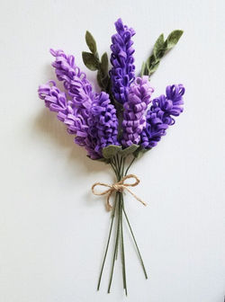 8bb9bf1d01e4a8503ff6631aab56eac5--lavender-bridesmaid-lavender-bouquet