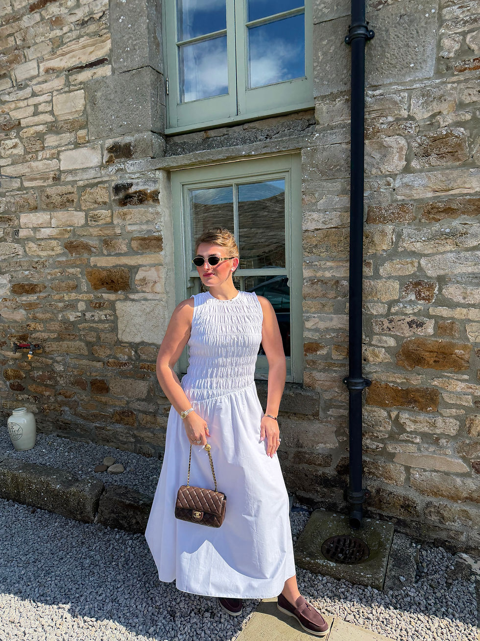Thumbnail: WINNIE Trapeze Dress in White 