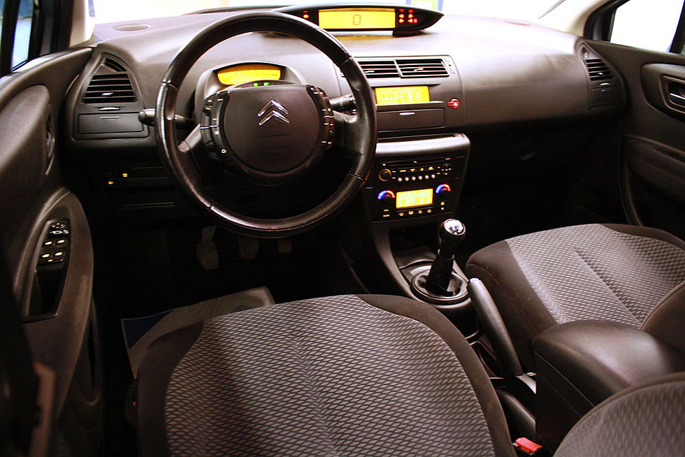 Miniatyrbild: Citroën C4 1.6i SX Nykamrem (SÅLD)