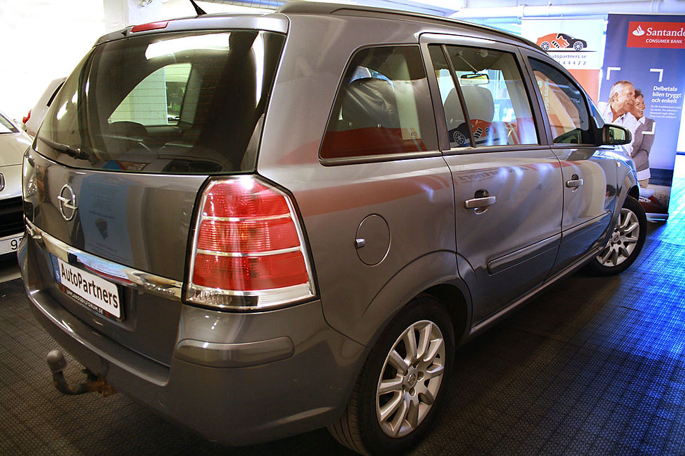 Miniatyrbild: Opel Zafira II 2.2 Ny/Fullservad (SÅLD)