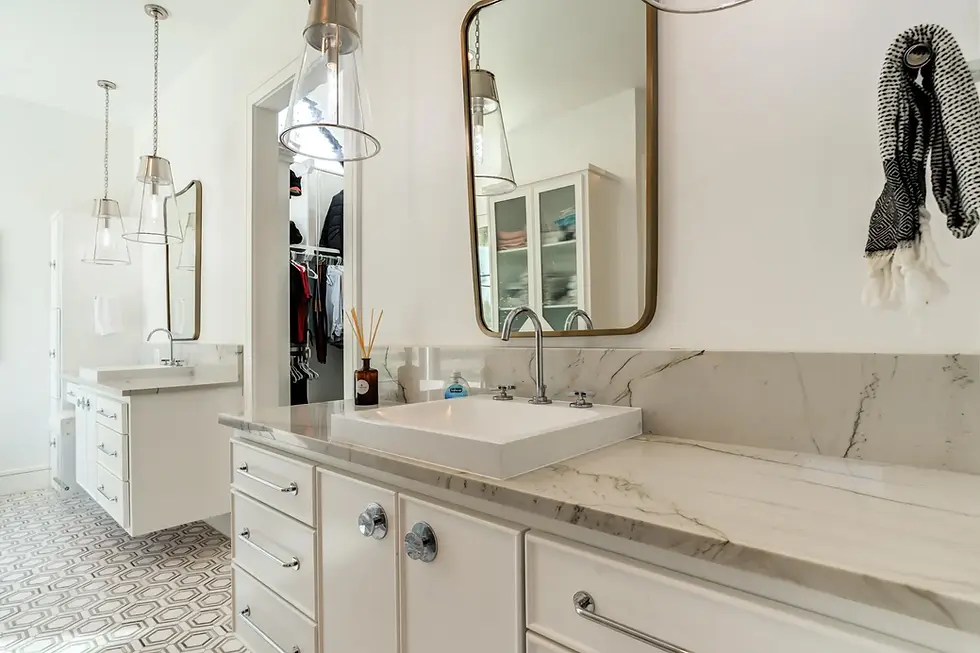 INTERIOR 6: COOP1117-BRYEROBE-9650