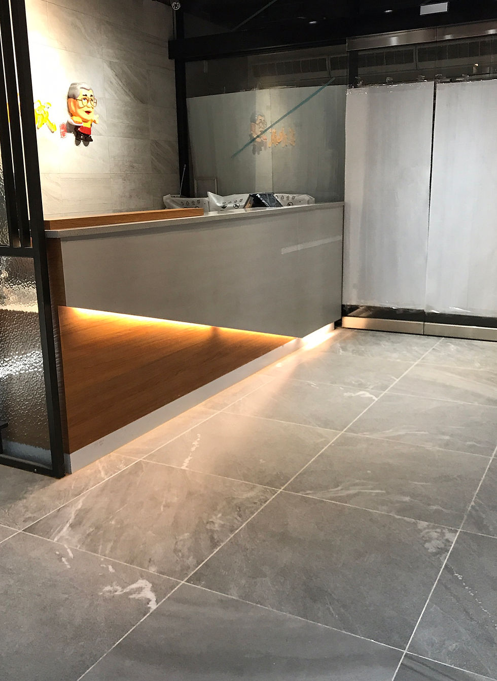 地磚使用Code62 (黑)