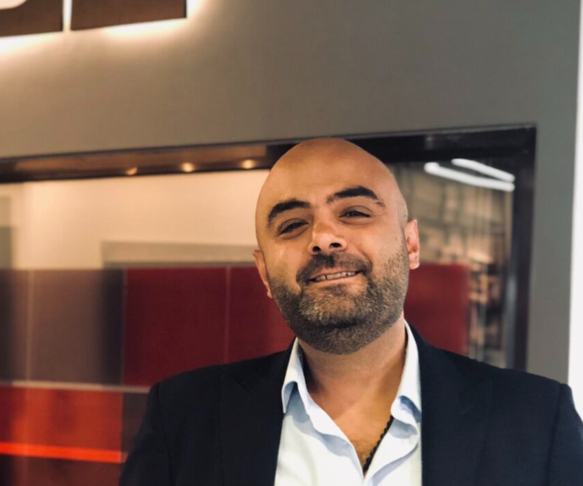 شخصيات لينكدإن: ظافر عبد الحق