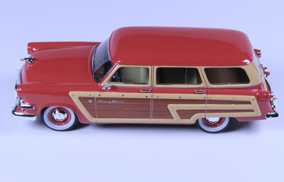 Thumbnail: GC-006 B 1953 FORD COUNTRY SQUIRE Flamingo Red