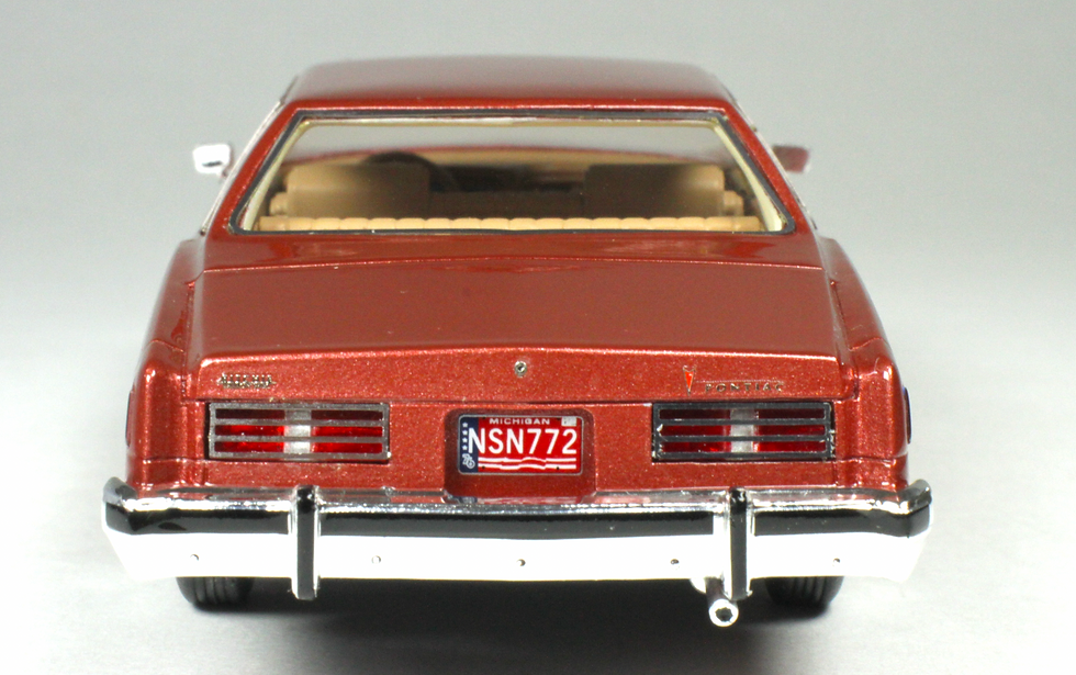 Thumbnail: GC-069 B 1976 PONTIAC CATALINA Firethorn Red Irid.