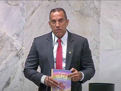 Pelo fim da imposição da Ideologia de Gênero: Altair Moraes alerta pais sobre a leitura dos filhos