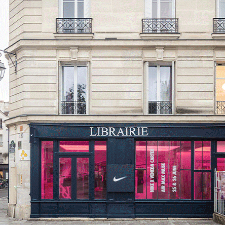 3.-Retail-Paris.gif