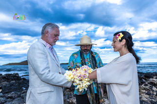 Beach-wedding-in-Hawaii-PR-w-33.jpg