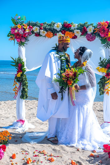 Hawaii-wedding-ceremonies-JC-B-105.jpg