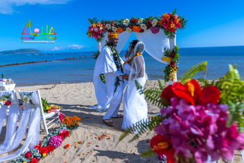 Hawaii-wedding-ceremonies-JC-W-112.jpg