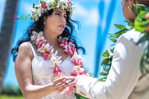 Vowrenewal-wedding-in-Hawaii-Picture-RA-1-54.jpg
