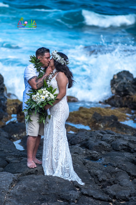 Hawaiian-beach-wedding-1-45.jpg
