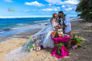 Oahu-wedding-Picture-3-195.jpg