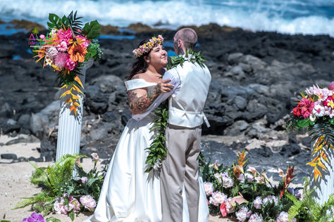 Oahu-beach-weddings-LT-2-11.jpg