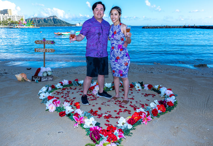 Waikiki-proposal-in-Hawaii-w-40.jpg
