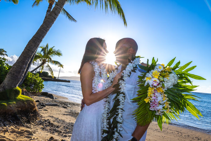 Beach-wedding-at-Kahala-resort-in-Hawaii-1-104.jpg