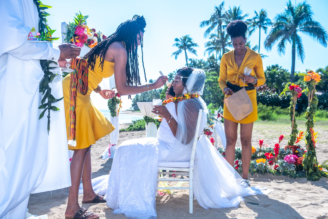 Hawaii-wedding-ceremonies-JC-B-84.jpg