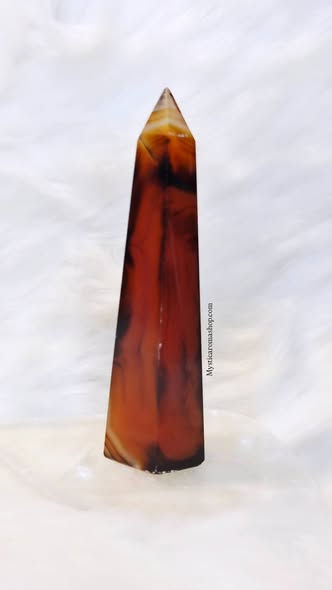 Miniature : Tour en Agate Noire & Rouge