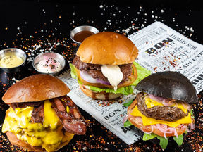 צילום תפריט למסעדת המבורגרים